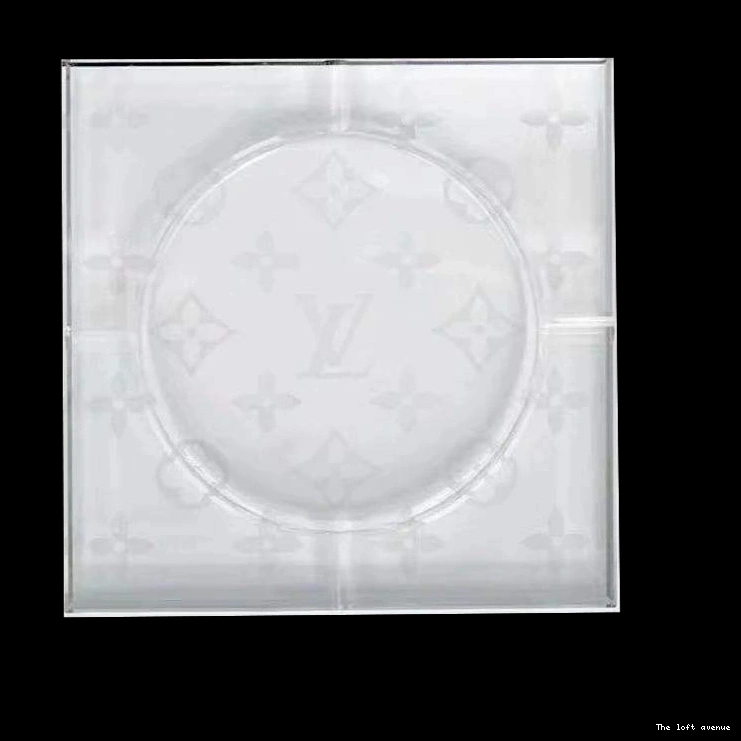 LV CUSTOM ASHTRAY 0808